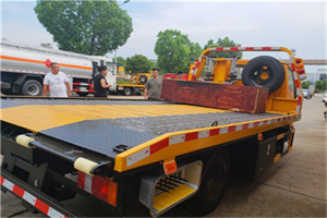 巩留附近拖车电话号码服务